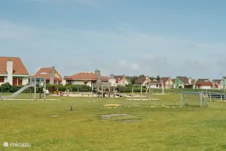 Vakantiehuis Nederland, Noord-Holland, Julianadorp aan Zee bungalow De Gele Tulp
