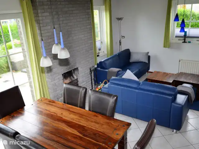 Location de Vacances Pays-Bas, Hollande du Nord, Julianadorp aan Zee, bungalow - De Gele Tulp Depuis le salon, vous avez une vue sur le jardin.