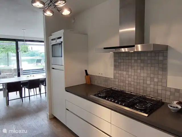 Casa de vacaciones Twente en Países Bajos, Overijssel, Westerhaar - villa Estufa de seis fuegos con horno Neff que ofrece muchas opciones para los entusiastas de la cocina