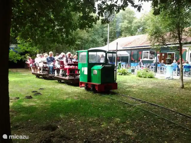 Casa de vacaciones Twente en Países Bajos, Overijssel, Westerhaar - villa ...donde recorrerás la historia de la turba utilizando el transporte local.
