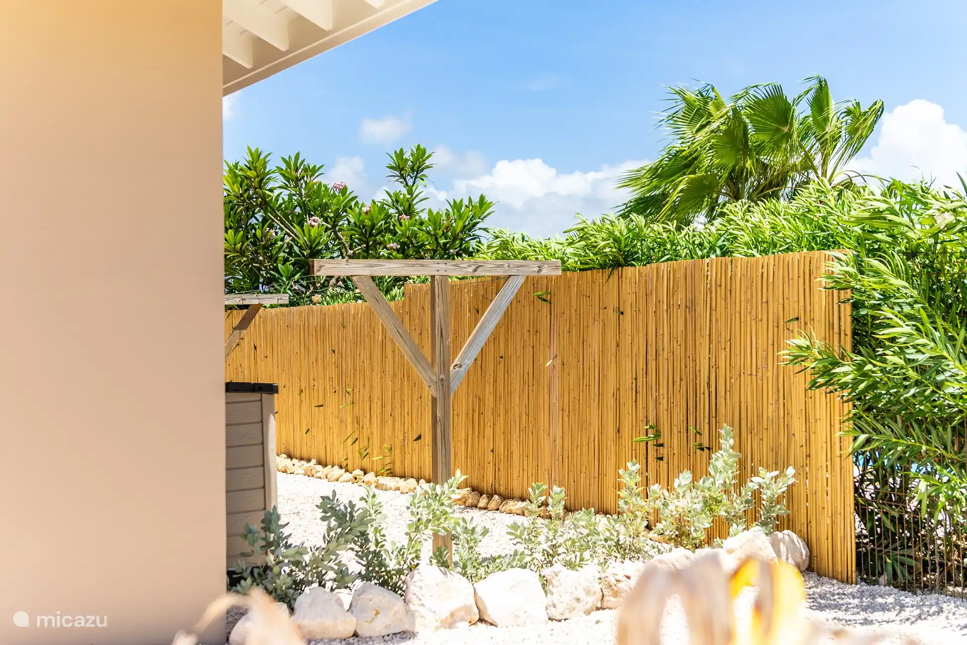 Waslijn om de frisse was aan te drogen.