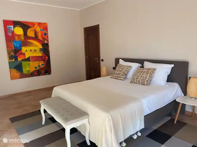 Nel Vigneto huren in Italië, Piëmont, Canelli - vakantiehuis Slaapkamer met kingsize boxspring