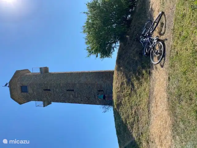 Torre Contini en Canelli