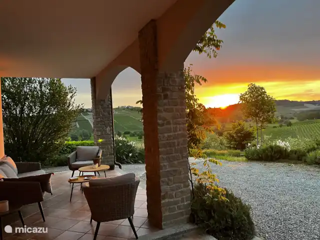 Nel Vigneto huren in Italië, Piëmont, Canelli - vakantiehuis Zonsopkomst.