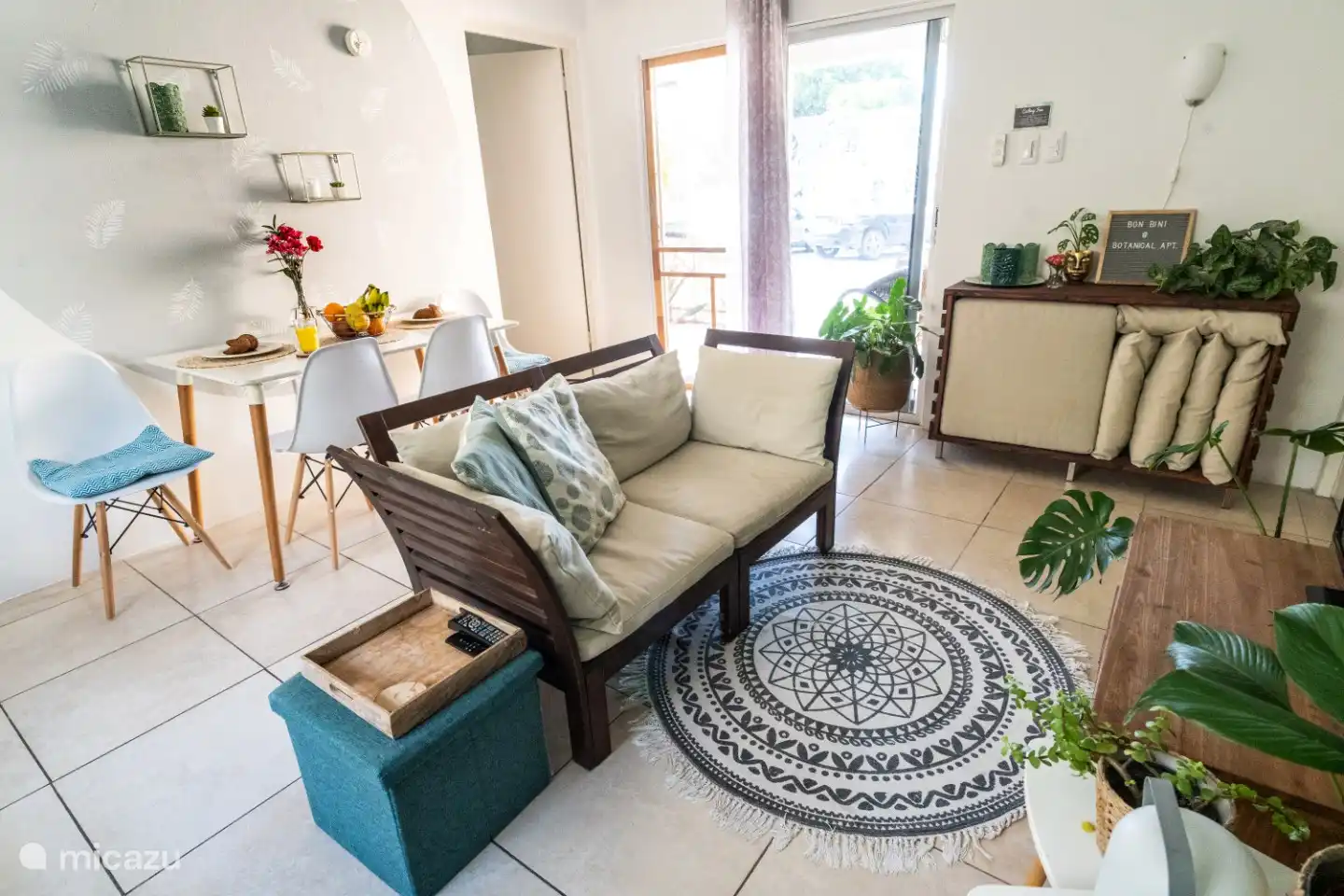 Living room - overview