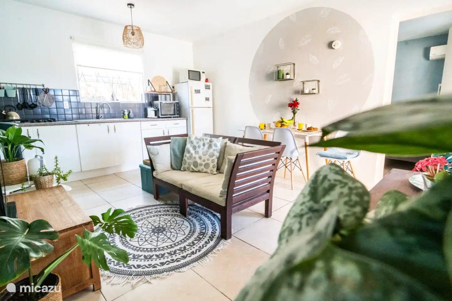 Living room - open kitchen