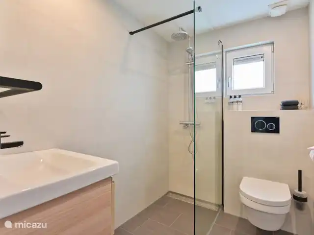 Maison de vacances Stoer | Pays-Bas, Limbourg, Valkenburg - appartement Frais et fruité de la salle de bain après la douche
