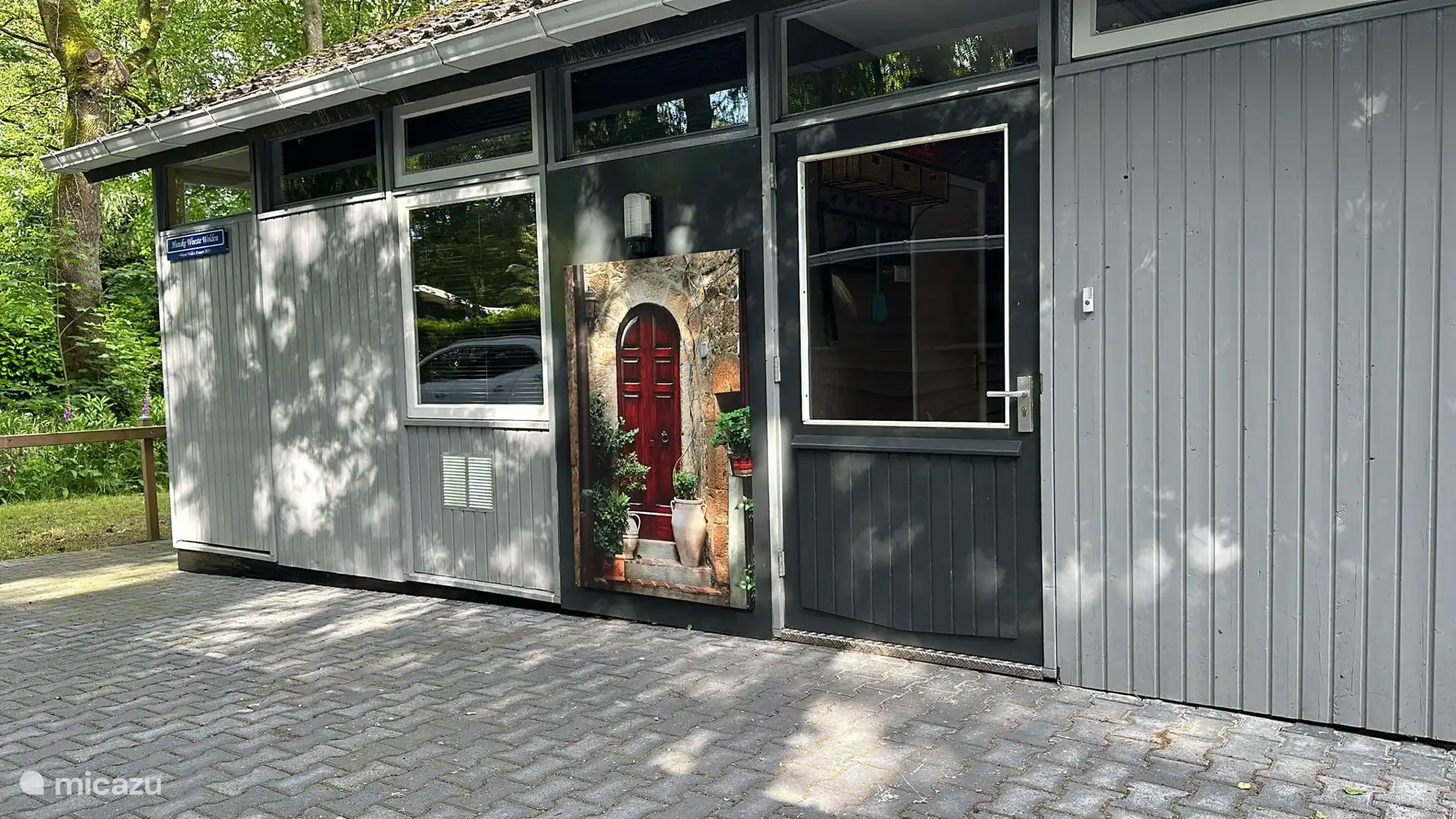 Huuske Woeste Wolden hat einen schönen Eingang