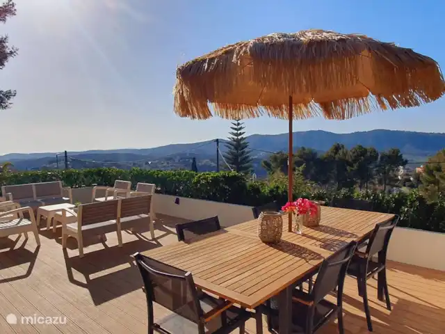 Villa Vicente | Espagne, Barcelone, Canyelles - villa Toit-terrasse à l’avant