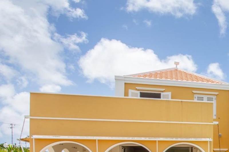 Vacation rental Curaçao, Curacao-Middle, Willemstad Manor / Castle Country house Flamboyan B