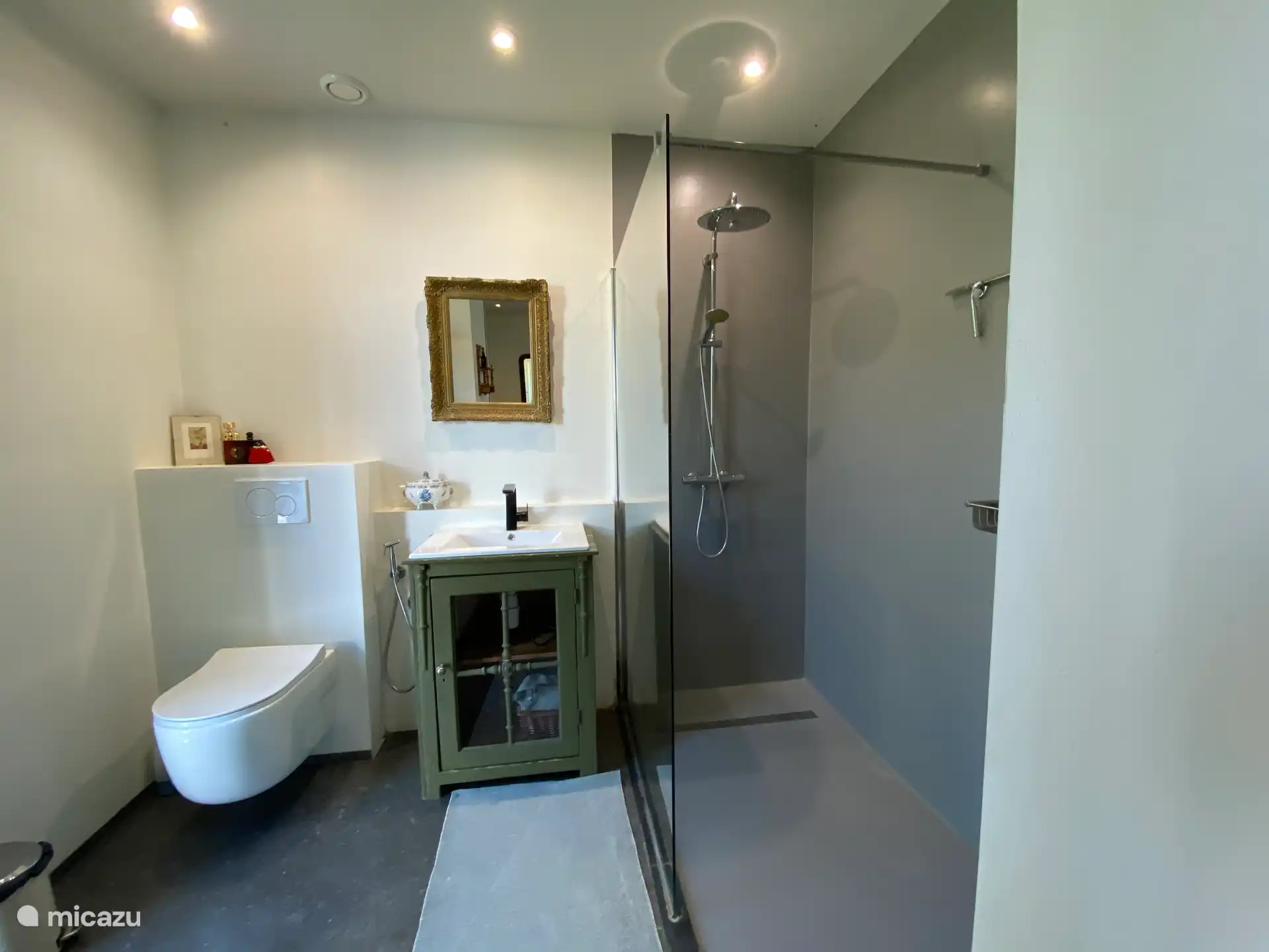 De tweede badkamer