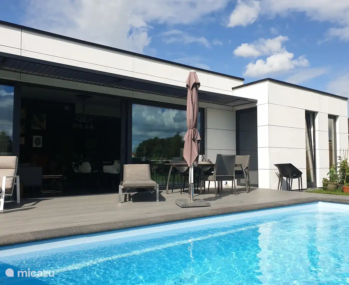 Villa Courtgène mit privatem Pool in Niederlande, Zeeland, Kortgene - villa