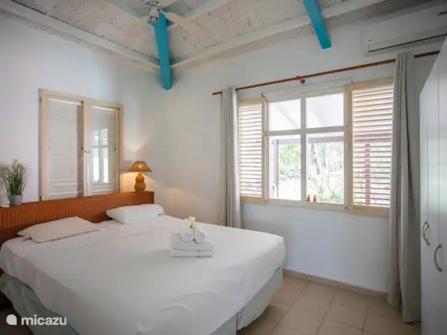 Piscadera Bay Resort 21 en Curazao, Curazao Centro, Piscadera - bungaló dormitorio con aire acondicionado