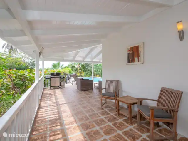 Piscadera Bay Resort 24 | Curaçao, Curaçao-Centre, Piscadera - bungalow Véranda avec BBQ électrique