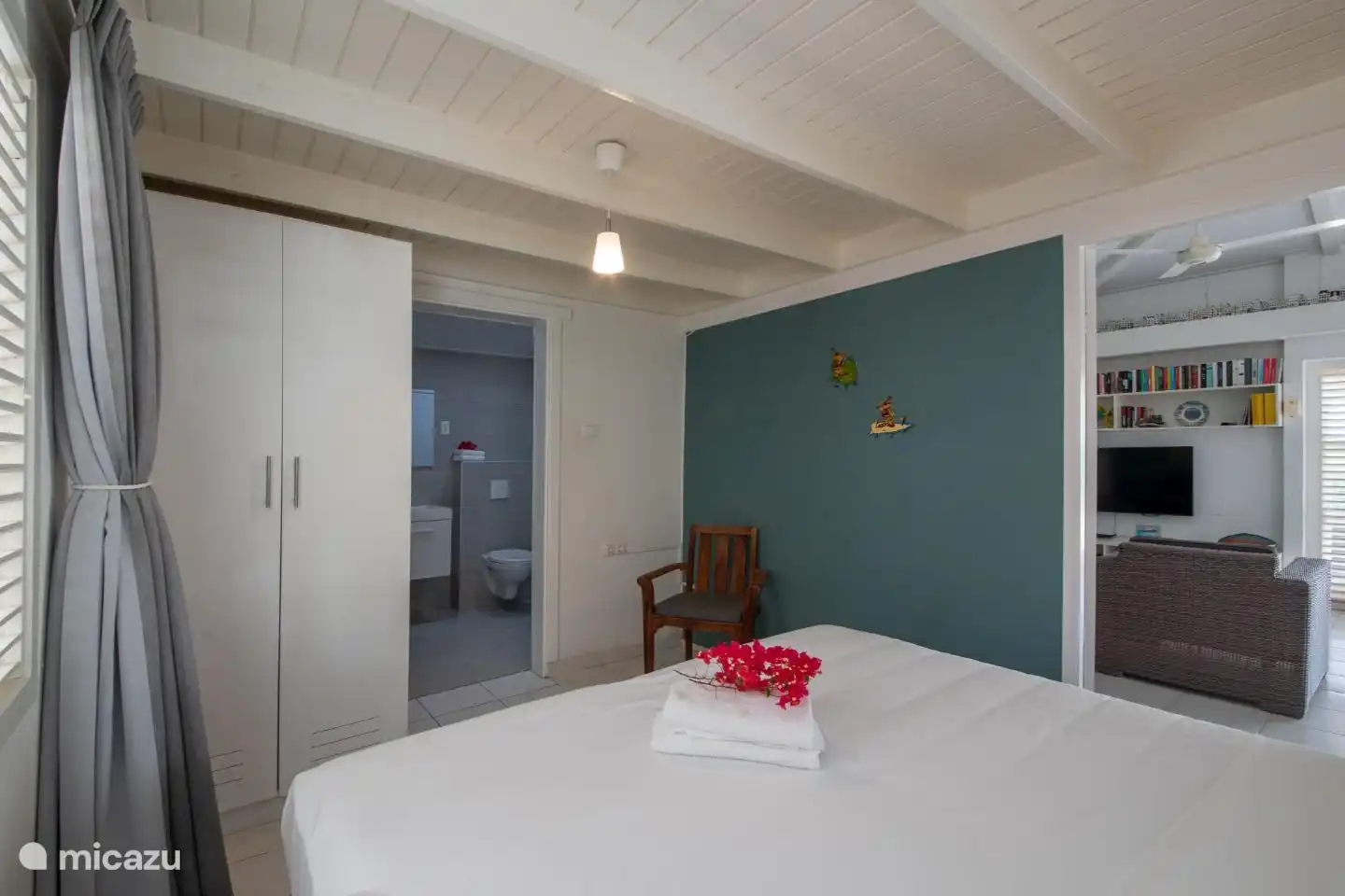 Bedroom with air-conditioning