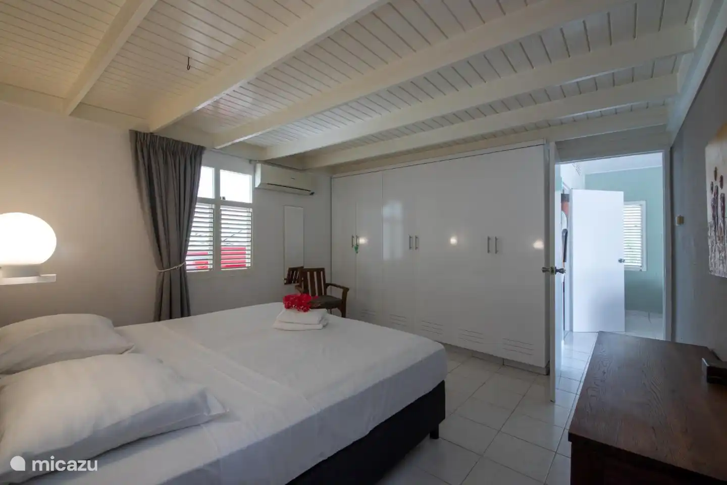 Bedroom with air-conditioning