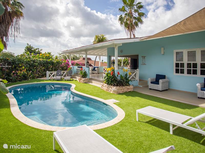 Holiday home in Curaçao, Curacao-Middle, Piscadera Bungalow Villa Perla Blou