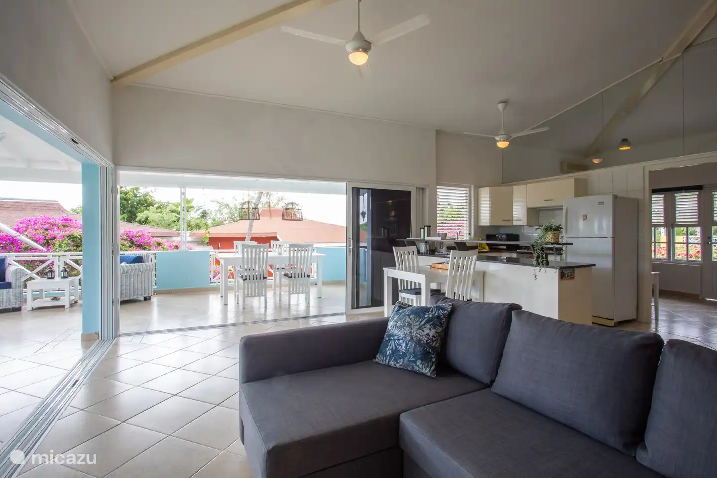 Offenes Gefühl durch zwei große Schiebetüren