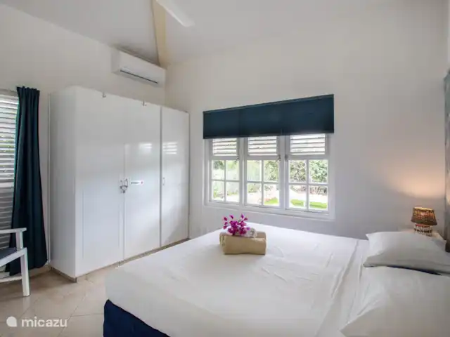 Villa Perla Blou | Curaçao, Curaçao-Centre, Piscadera - bungalow Chambre avec salle de bain attenante et climatisation