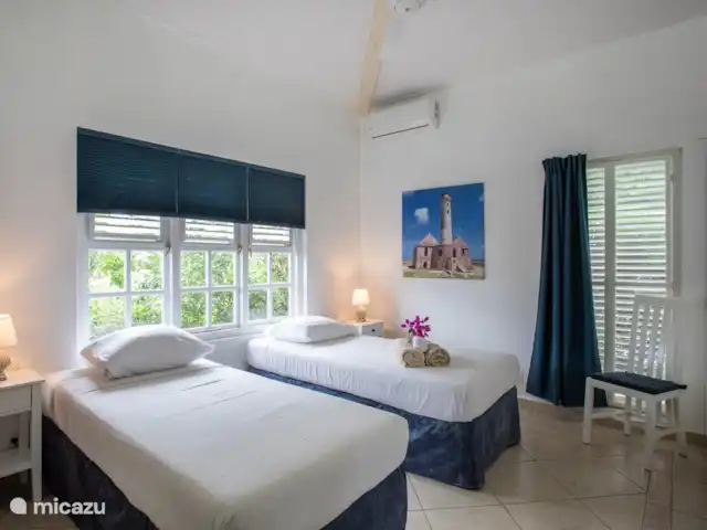 Villa Perla Blou | Curaçao, Curaçao-Centre, Piscadera - bungalow Chambre avec salle de bain attenante et climatisation
