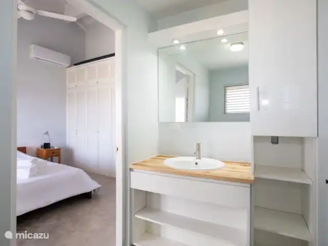 Piscadera Bay Resort 102 | Curaçao, Curaçao-Centre, Piscadera - bungalow salle de bain