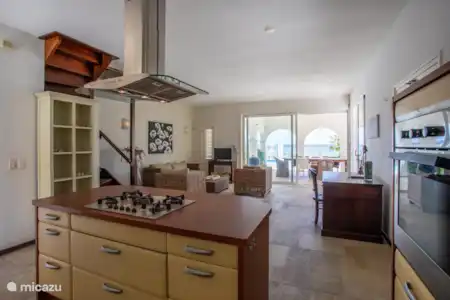 Vacation rental Curaçao, Curacao-Middle, Willemstad manor / castle Country house Flamboyan A