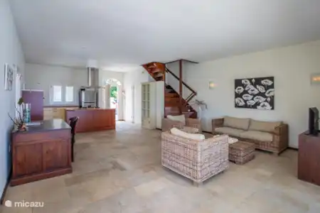 Vacation rental Curaçao, Curacao-Middle, Willemstad manor / castle Country house Flamboyan A