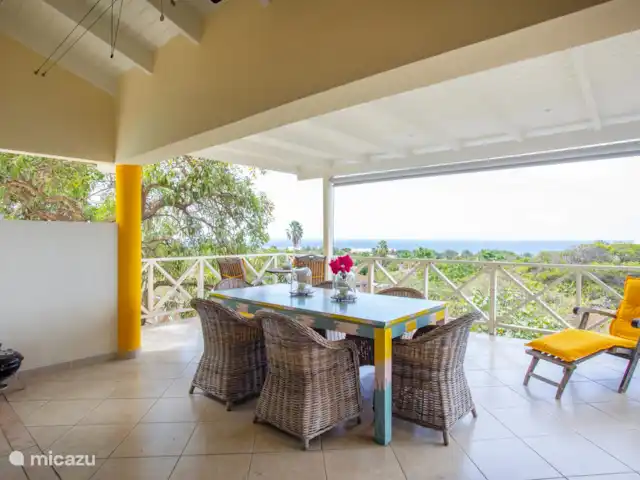 Villa Dol Fine Maison | Curaçao, Curaçao-Centre, Piscadera - bungalow Table à dinner