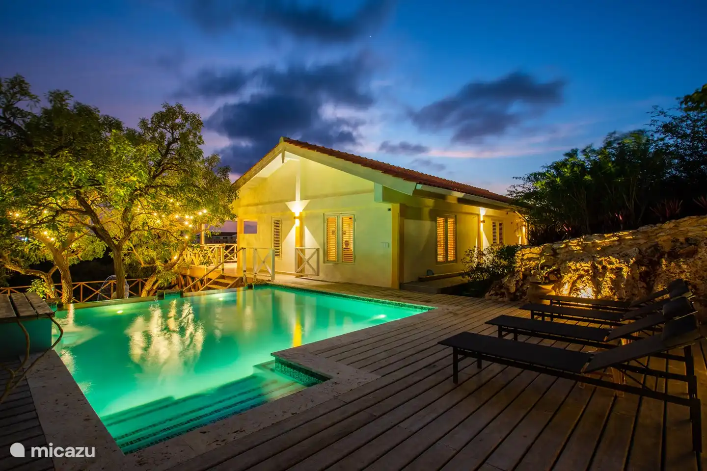 Bungalow à la lumière du soir