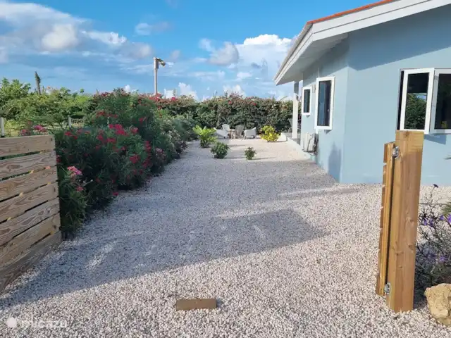 Casa de Kooijman en Curazao, Bandabou (oeste), Fontein - villa entrada de coches