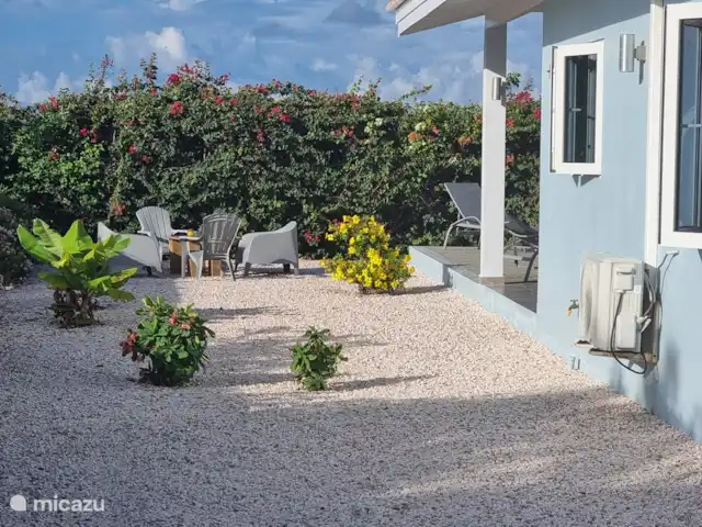 Casa de Kooijman en Curazao, Bandabou (oeste), Fontein - villa Sentado a la sombra