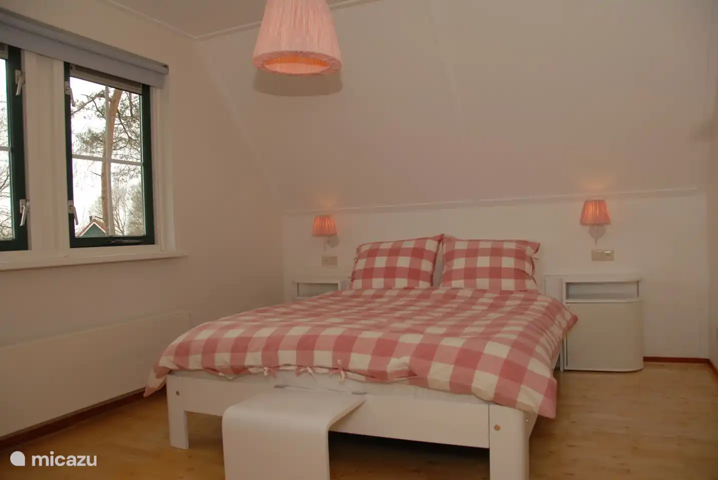 Schlafzimmer 1 mit Doppelbett 160x200