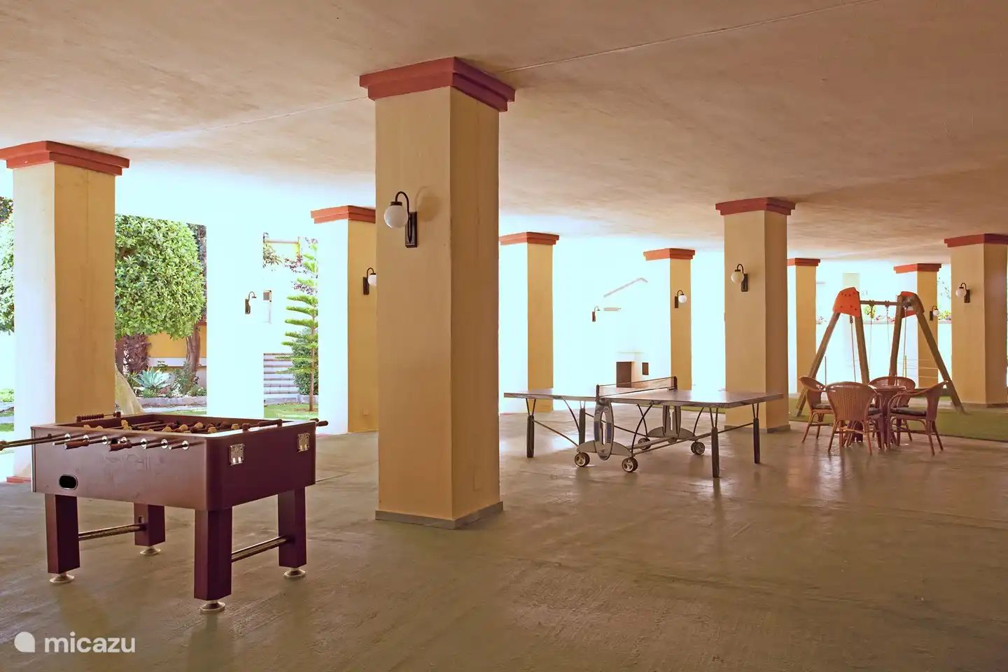 &#193;rea de juventud