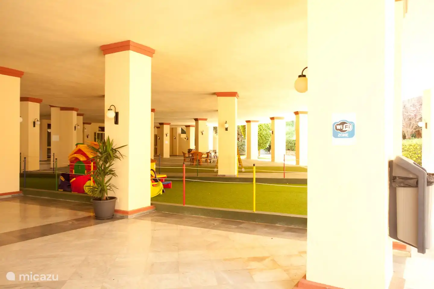 Zona para j&#243;venes