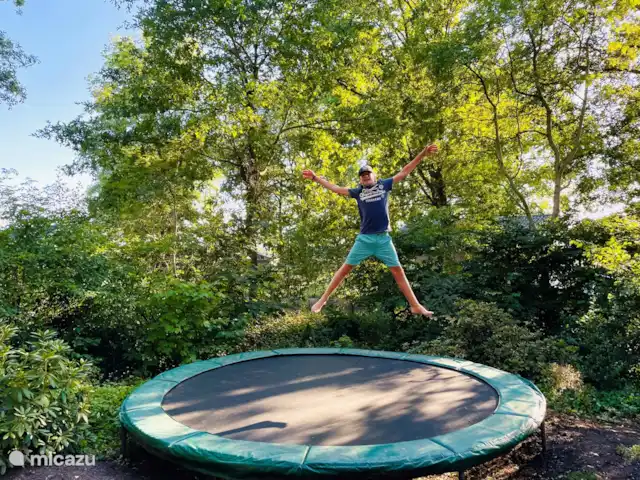 Huize Ruinen | Pays-Bas, Drenthe, Ruinen - maison de vacances Super trampoline pour les enfants