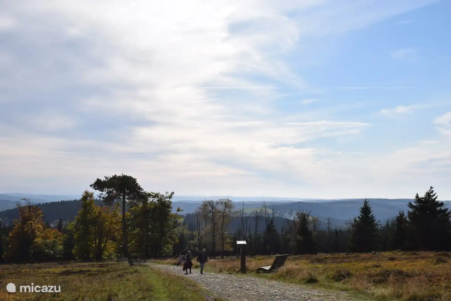 The Kahler Asten, the highest point at about 900 meters, is only 2 km from our apartment and can be reached via a hiking trail.