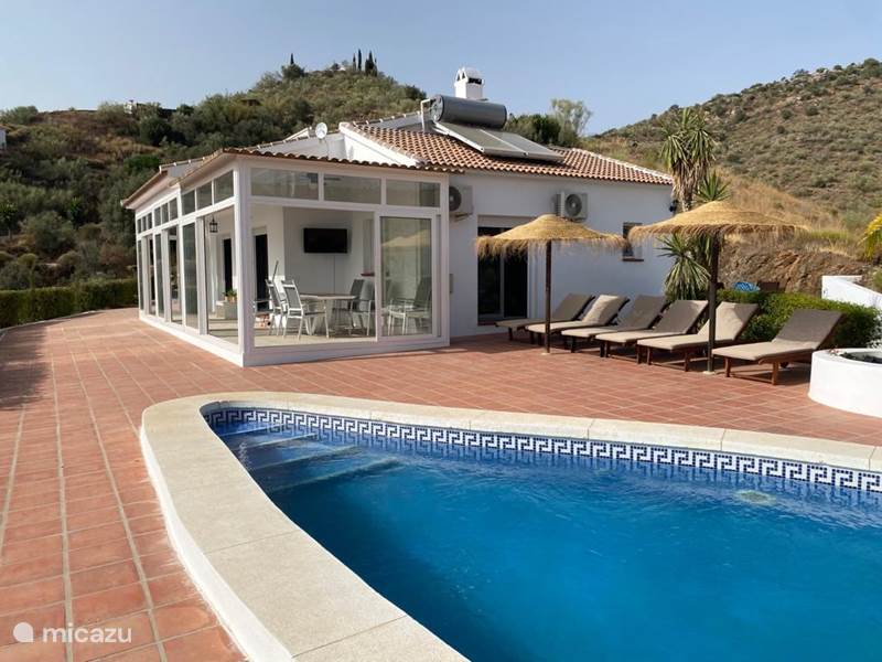Holiday home in Spain, Andalusia, Canillas de Aceituno Villa Casa Ladera