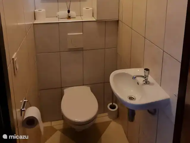 Blue Bay Villa Bon Bini huren in Curaçao, Curacao-Midden, Blue Bay - villa Apart toilet