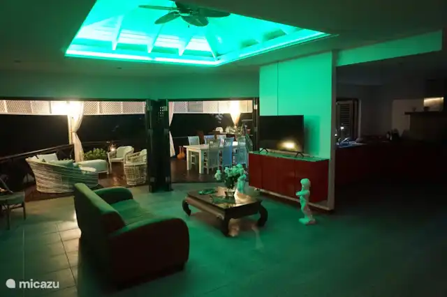 Vacation rental Curaçao, Curacao-Middle, Piscadera holiday house Spacious holiday home with sea view