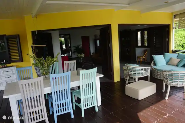 Vacation rental Curaçao, Curacao-Middle, Piscadera holiday house Spacious holiday home with sea view