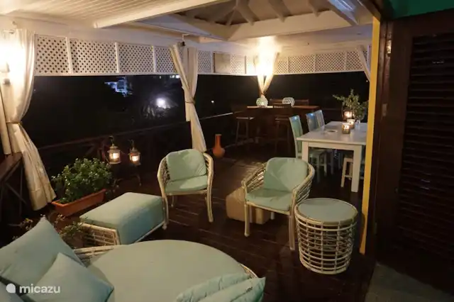 Vacation rental Curaçao, Curacao-Middle, Piscadera holiday house Spacious holiday home with sea view