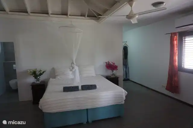Vacation rental Curaçao, Curacao-Middle, Piscadera holiday house Spacious holiday home with sea view