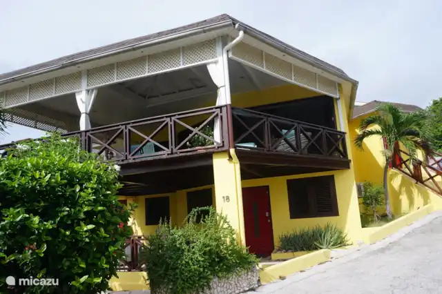 Vacation rental Curaçao, Curacao-Middle, Piscadera holiday house Spacious holiday home with sea view