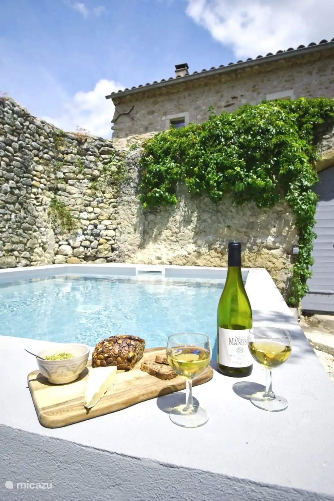 Entspannen Sie sich im Plonge-Pool 
