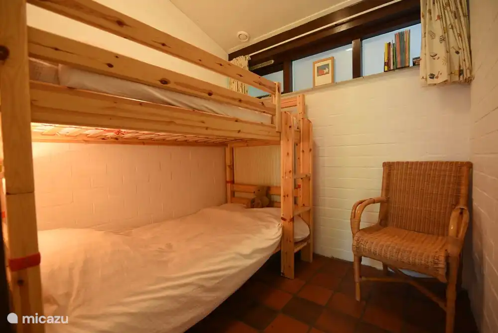 Kinderzimmer mit Etagenbett