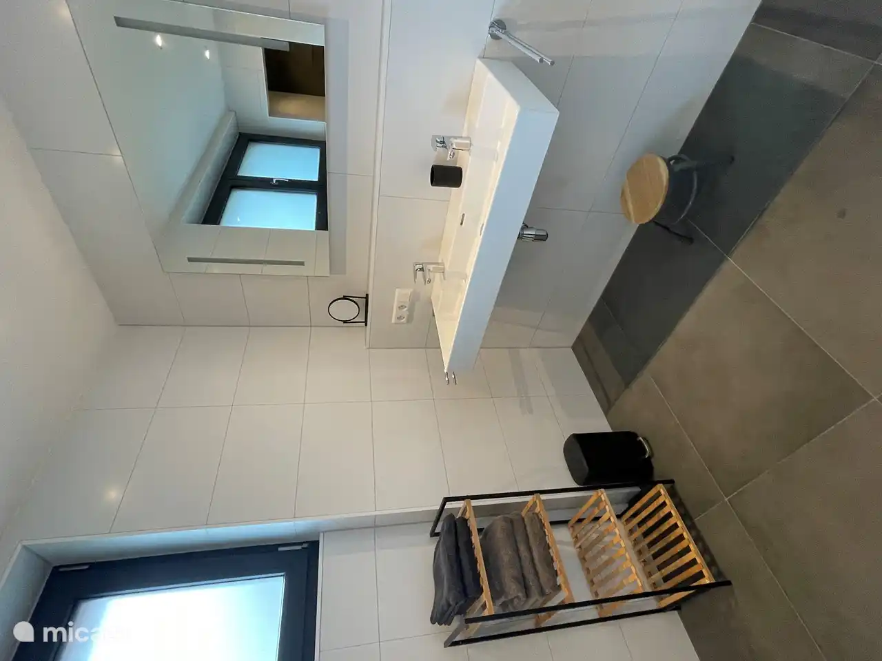 Bathroom upstairs