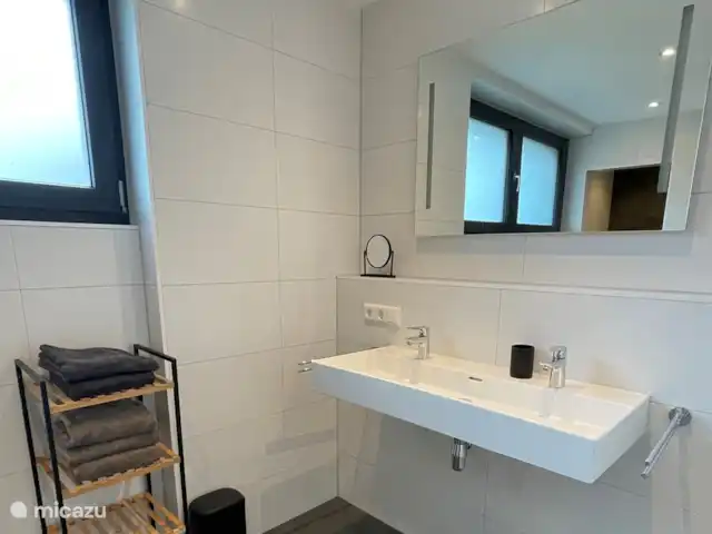 Chalet de luxe Mauthner Alm | Autriche, Carinthie, Kötschach-Mauthen - chalet Salle de bain à l’étage