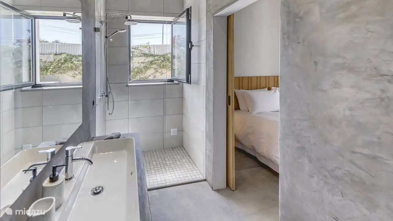 Villa Cocheira Beach Villa - Badezimmer - Waschbecken - ebenerdige Dusche