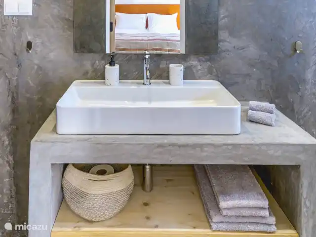 Villa Cocheira | Villa sur la plage | Portugal, Algarve, Ferragudo - villa Villa Cocheira Beach Villa - Lavabo - Miroir