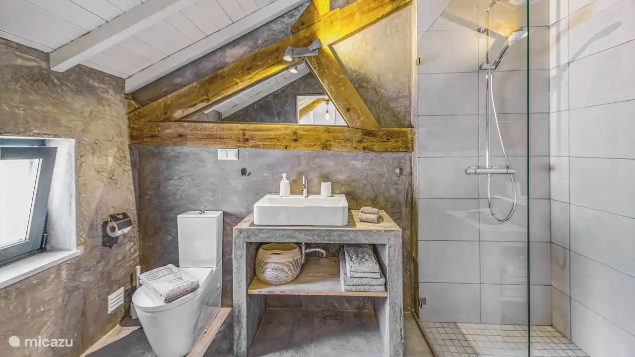 Villa Cocheira Beach Villa - Badezimmer im 1. Stock - Waschbecken - ebenerdige Dusche